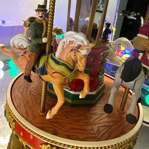 VTG Mr Christmas Merry Go Round Carousel Music Box